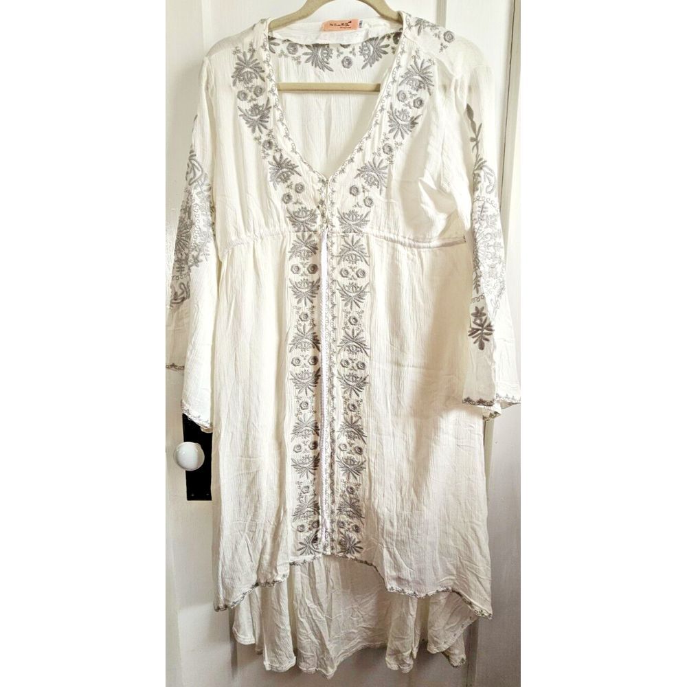 Mo Haun Yi Chu heavy embroidery tunic top high low white Sz Medium dress
